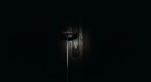 (INSOMNE) Capítulo 3: La puerta